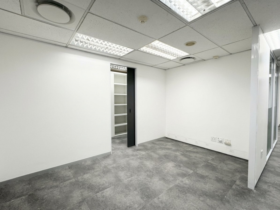 To Let Commercial Property for Rent in Mouille Point Western Cape